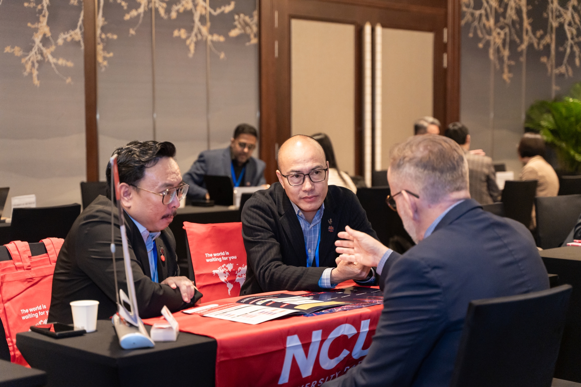 B2B MEETINGS